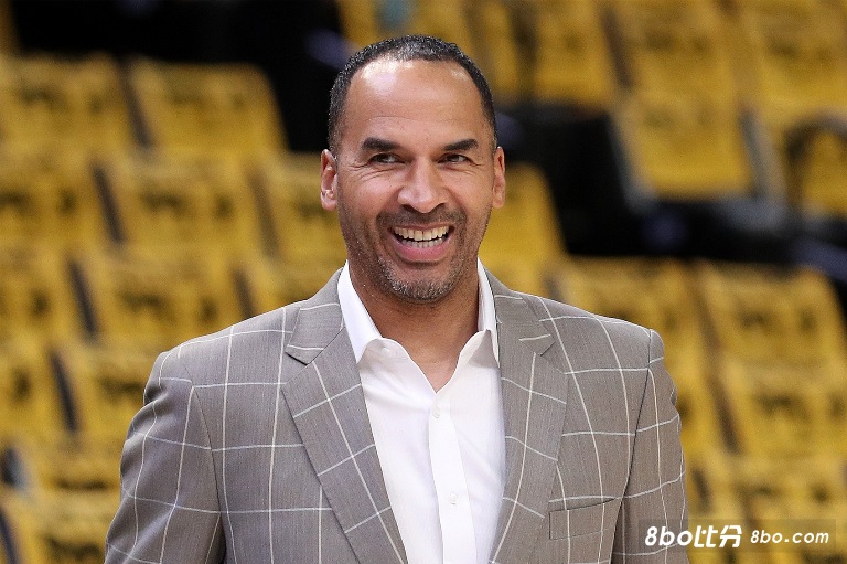 媒体人:快船用SGA换泡椒当时看是合理 但独行侠交易077注定悲剧