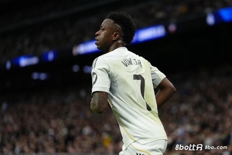 阿斯:维尼修斯最好立即续约,对摩纳哥他证明自己实力始终在线