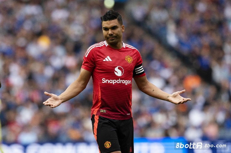 周薪35万镑!卡塞米罗离队解放曼联薪资,加速中场重建